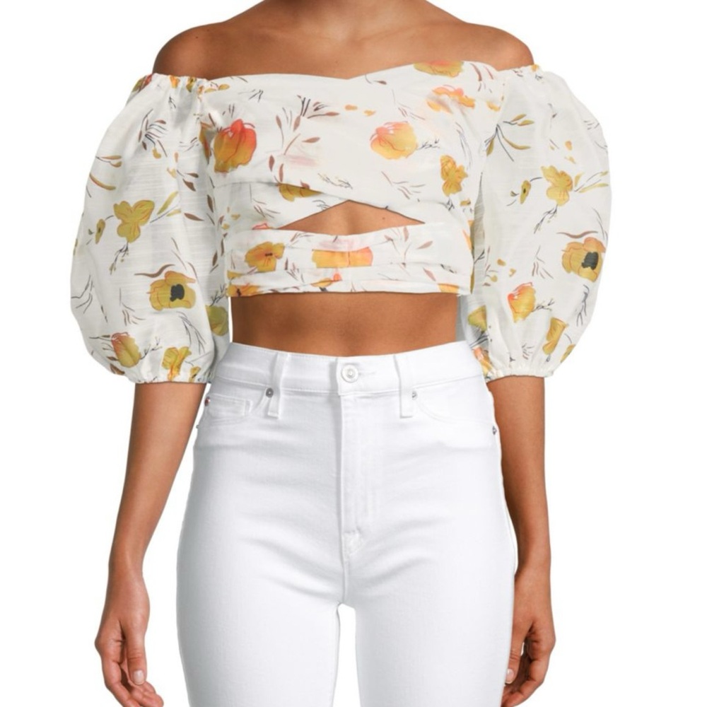 Avantlook White Floral Off-Shoulder Puff Sleeve Crop Top